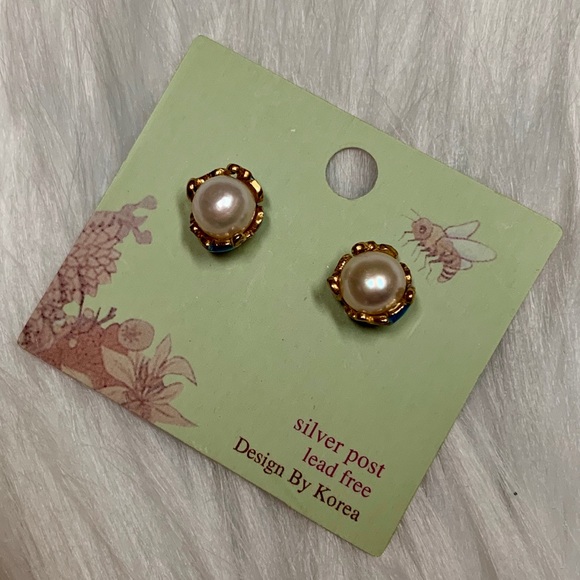 DESIGN BY KOREA PEARL & BLUE ENAMEL EARRINGS NWOT - Picture 8 of 8